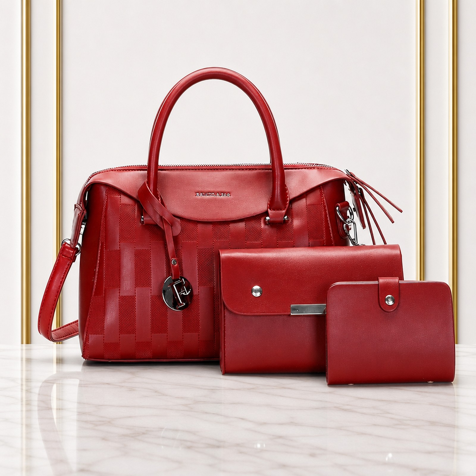 Stylish and Luxurious Looking Women Bag Set - Image 2