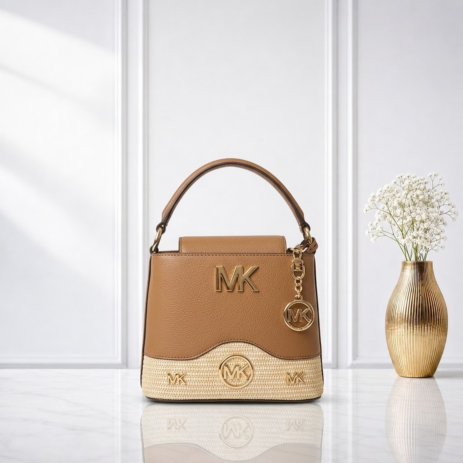 Exclusive Women Fashion Crossbody bag - Image 2