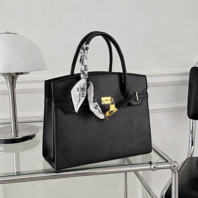 Women Trendy Bag with Purse - Image 2