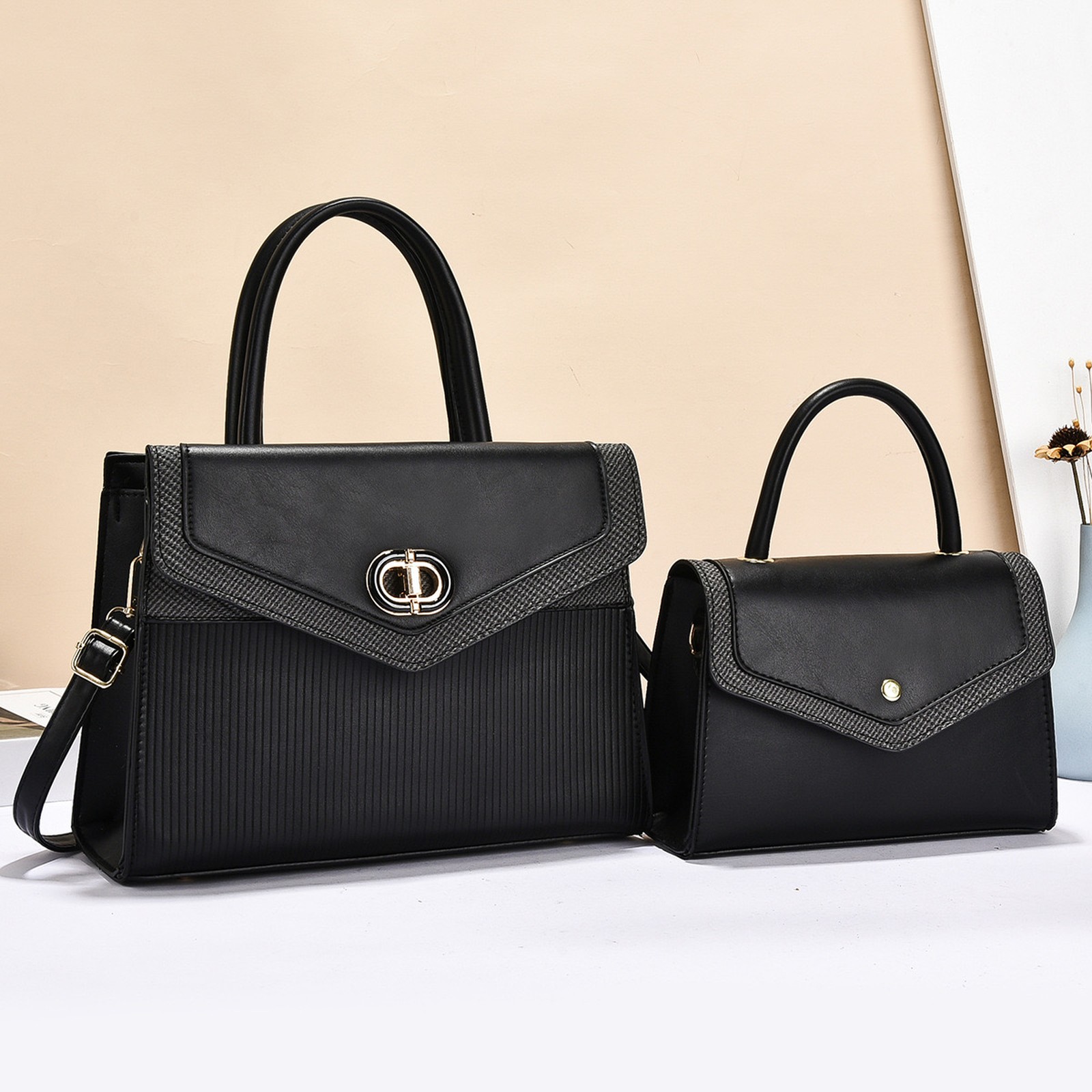 Stylish and Luxurious Looking Women Bag Set CTK - Image 4