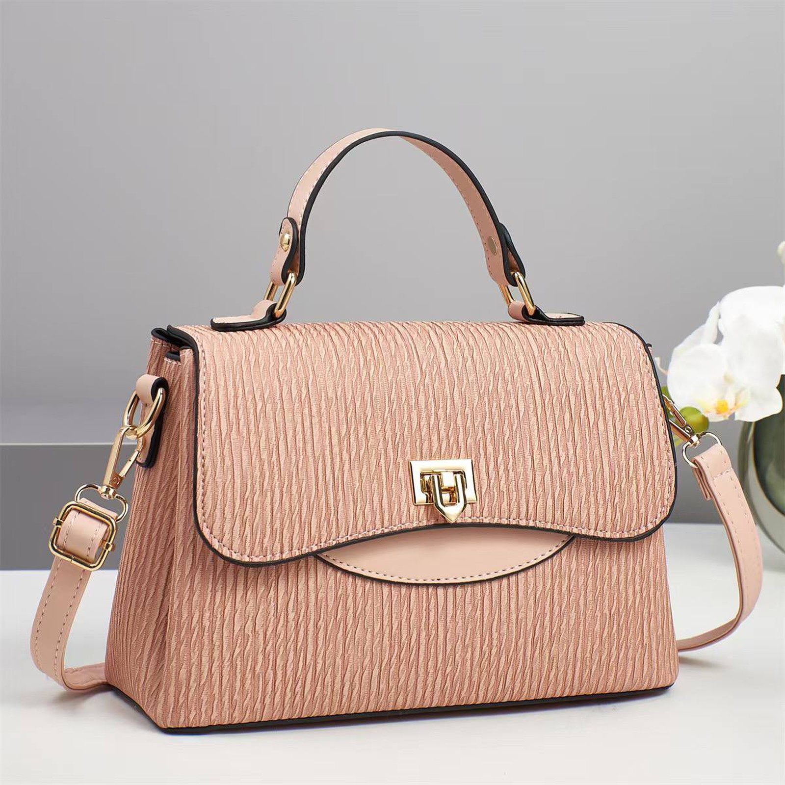 Ladies Fashionable Vintage Bage - Image 4