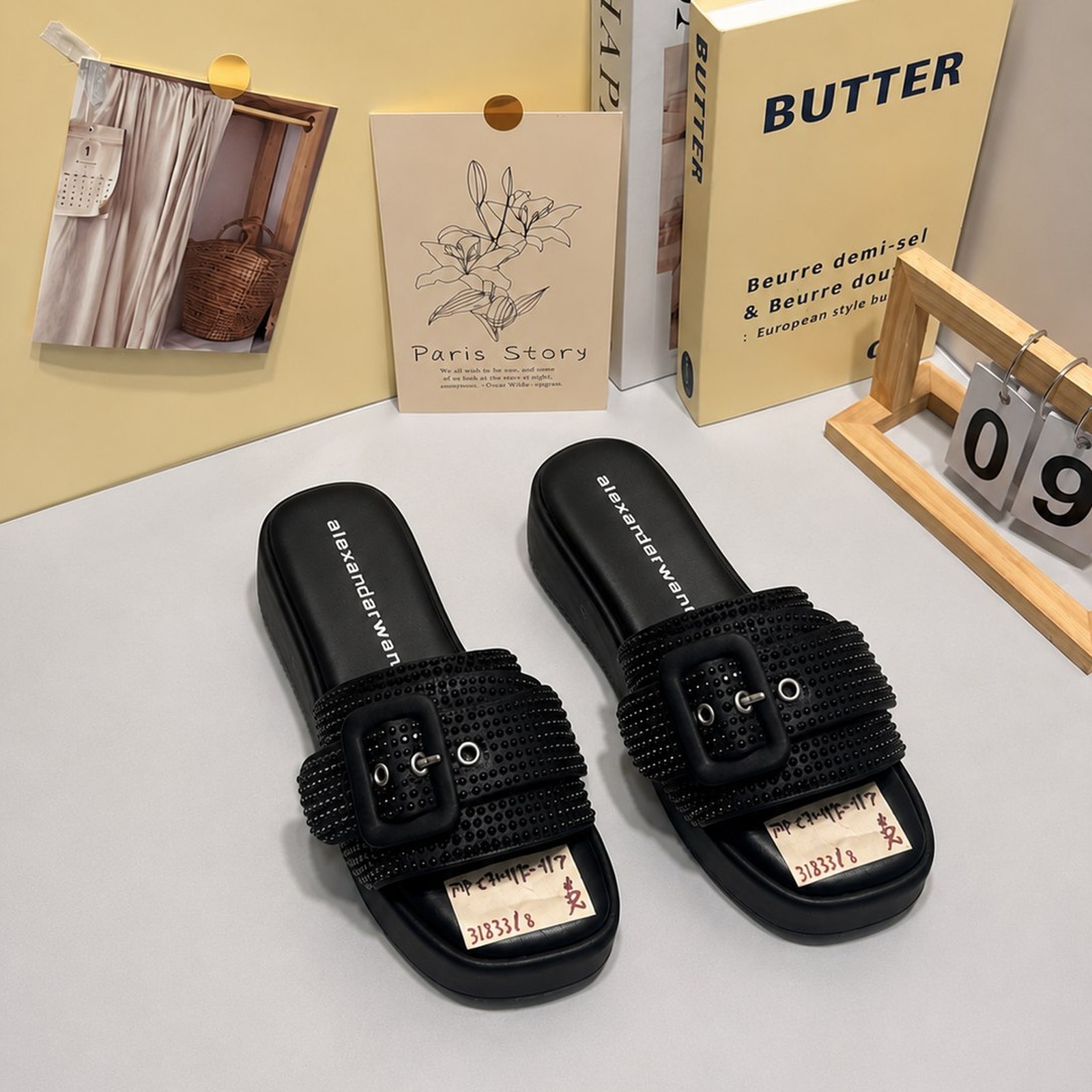 Fashion Women Stylish Footwear Slippers (ME) - Image 2