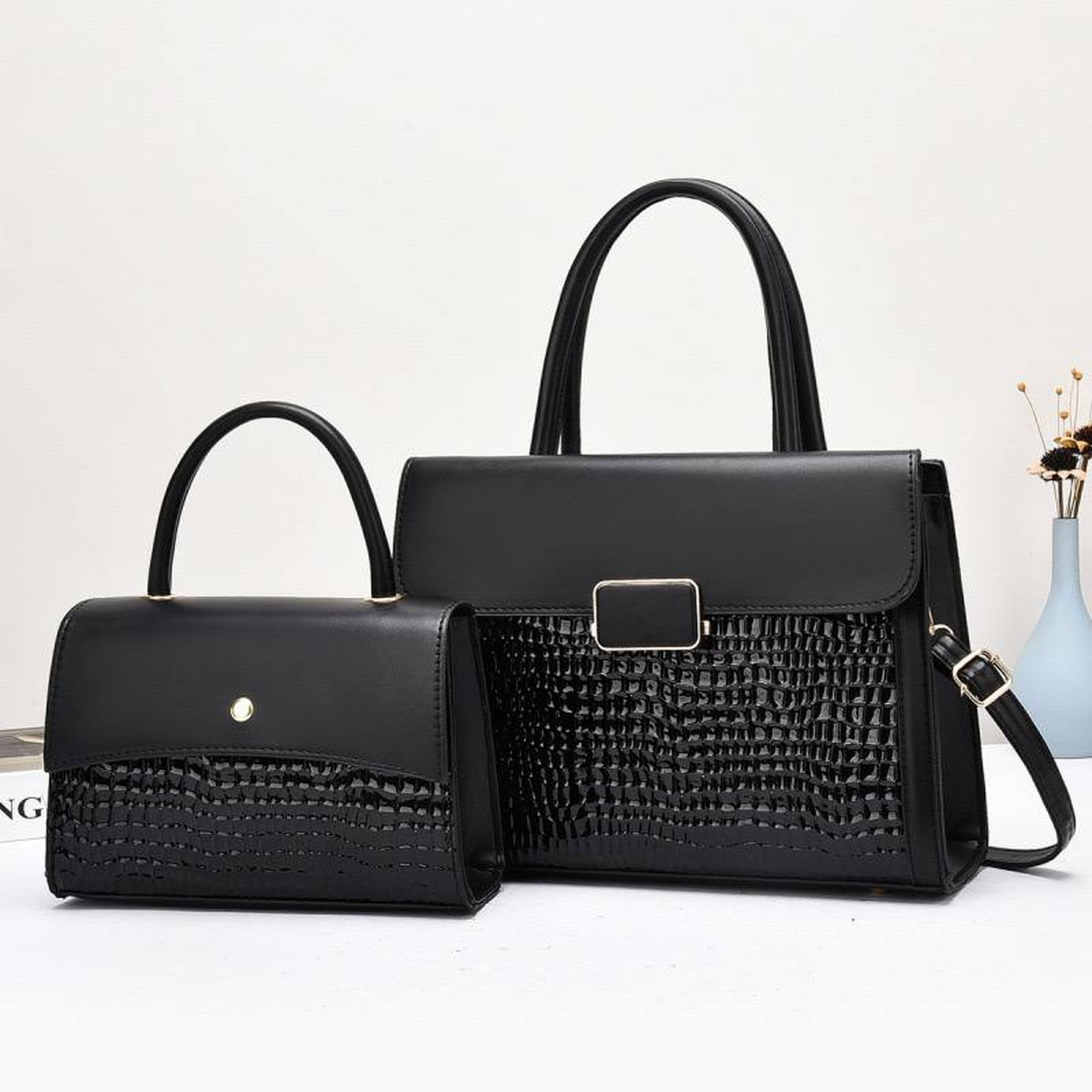 Luxurious Looking Ladies Handbag 2in1 - Image 2