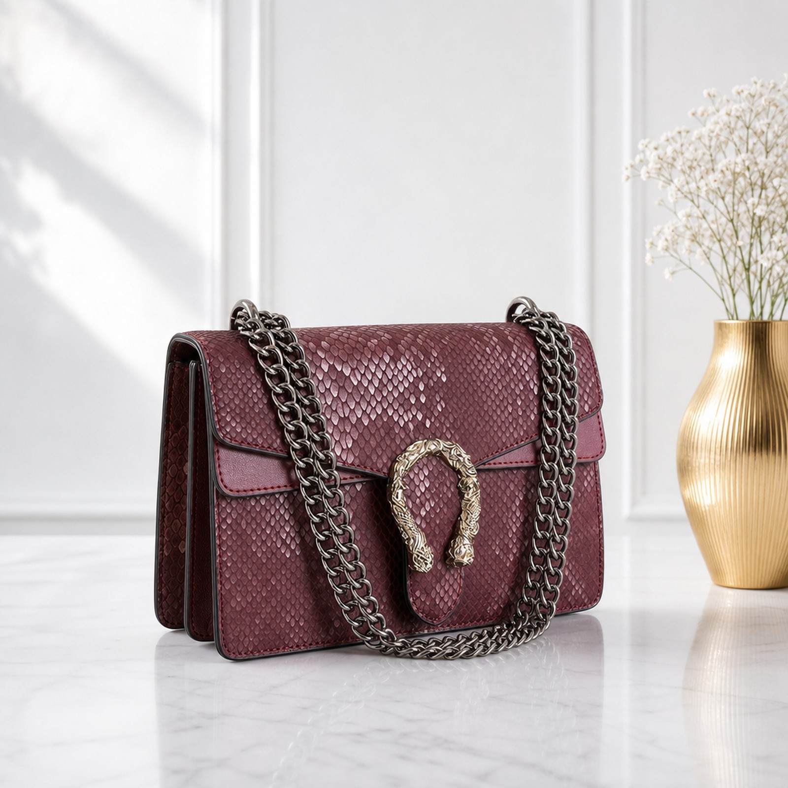 Fanciful Women Crossbody Chain Bag - Image 2