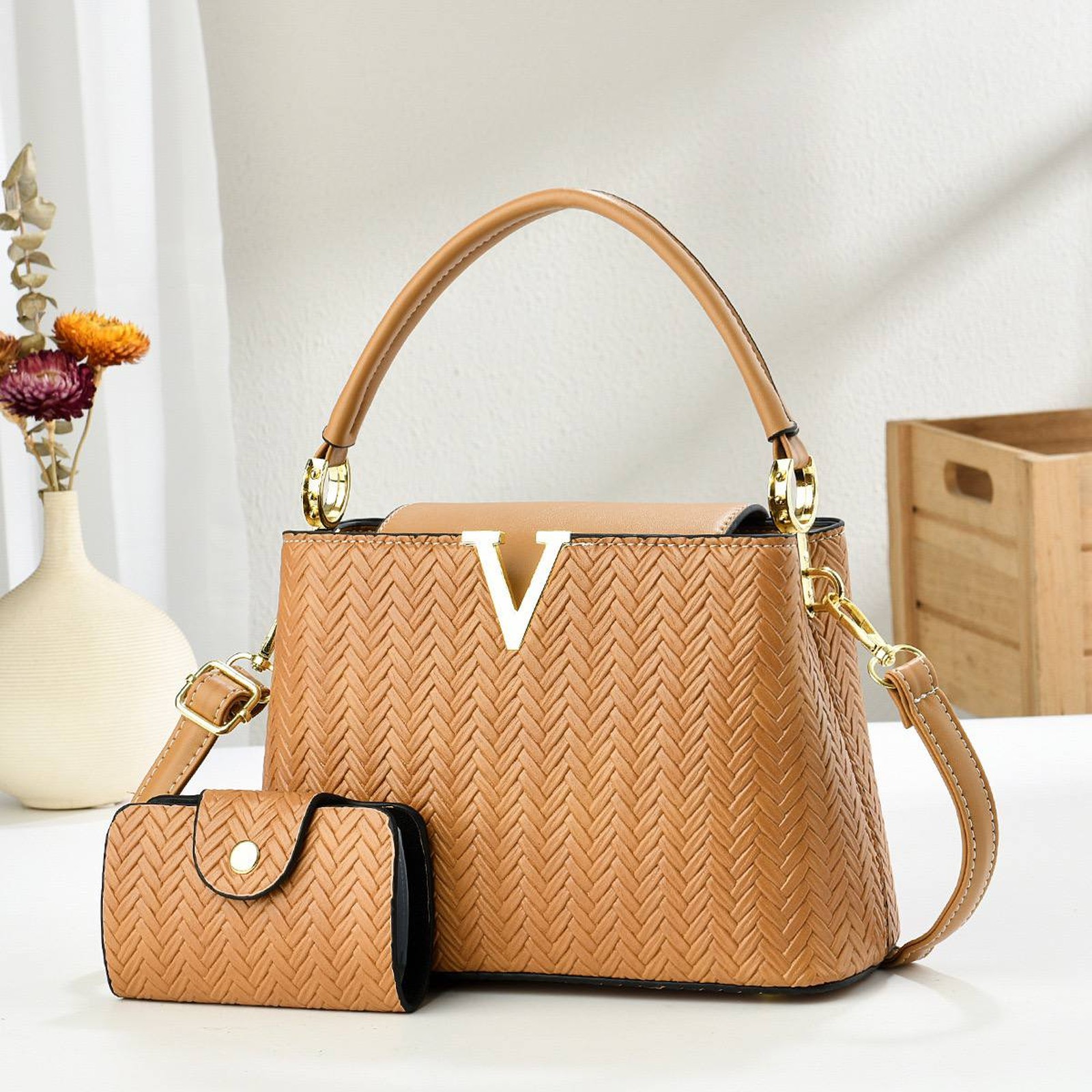 Designer's Ladies Fashion Bag - Image 4