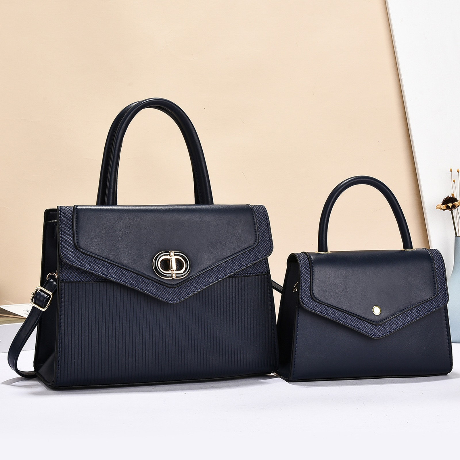 Stylish and Luxurious Looking Women Bag Set CTK - Image 3