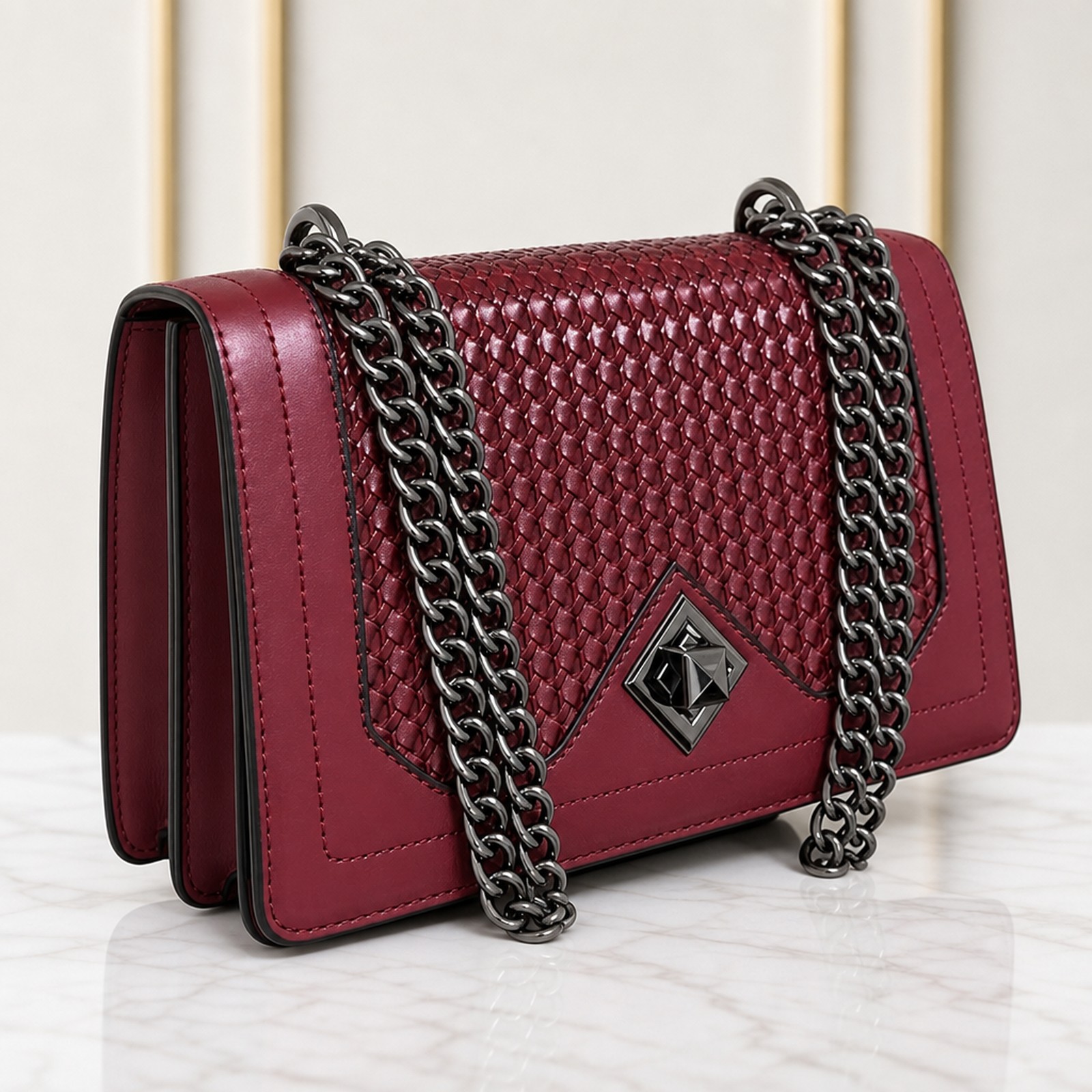 Fashionable Ladies Shoulder Chain Bag
