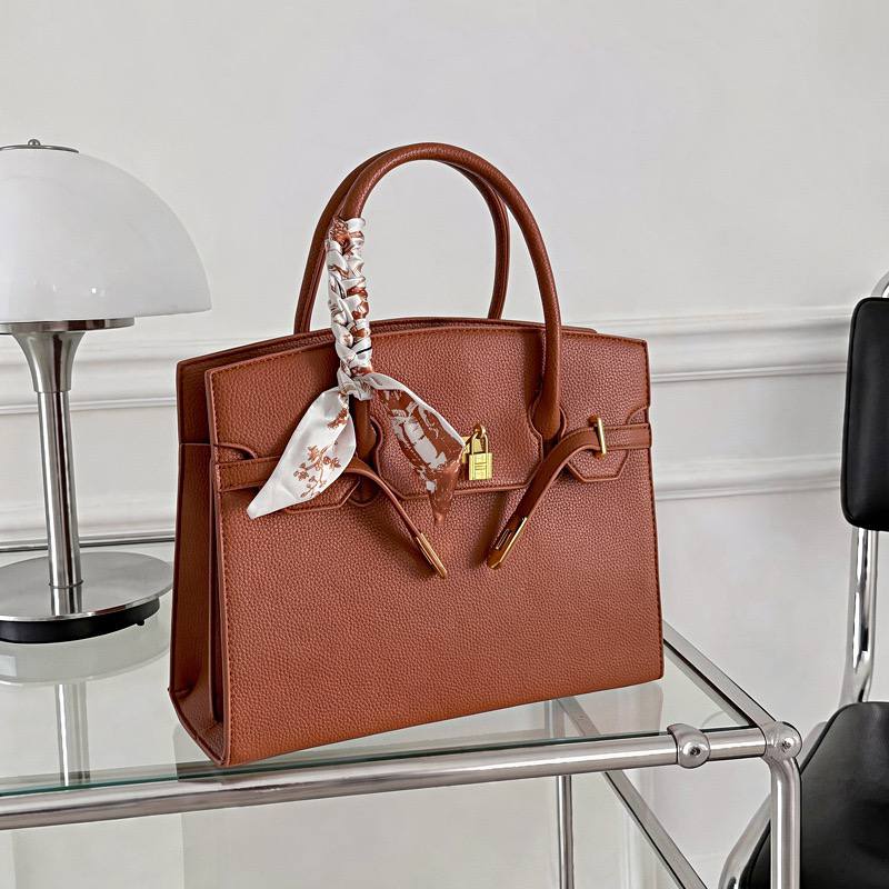 Women Trendy Bag with Purse