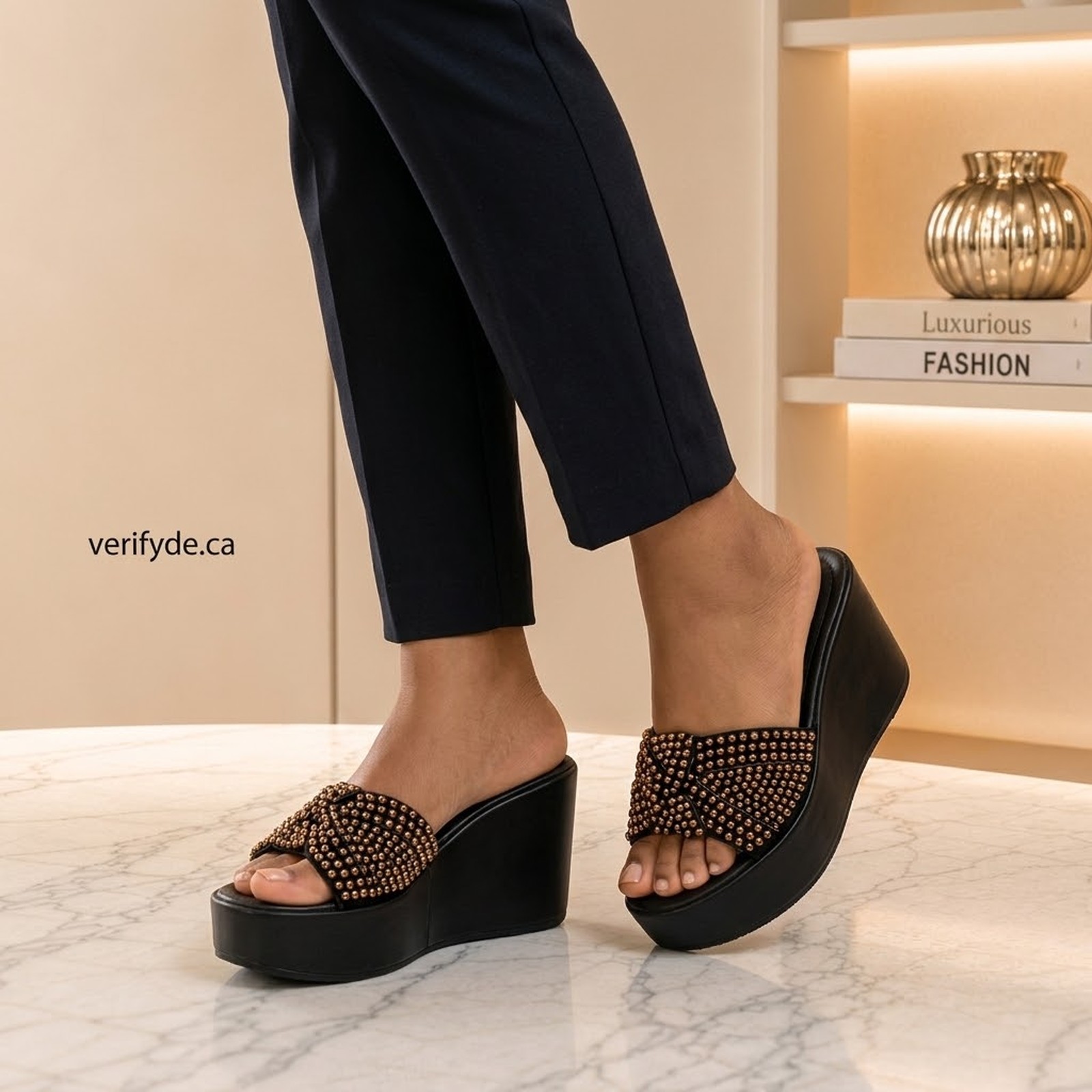 Ladies Fashion Slippers (ME)