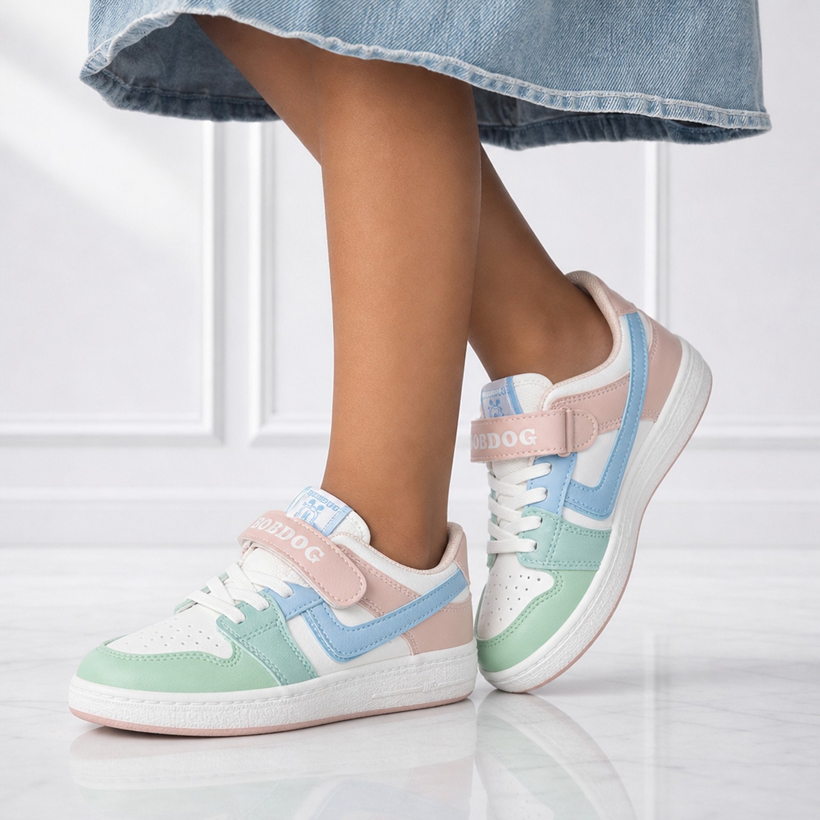 Size-30 Fashion Girls Sneakers (1010211510)