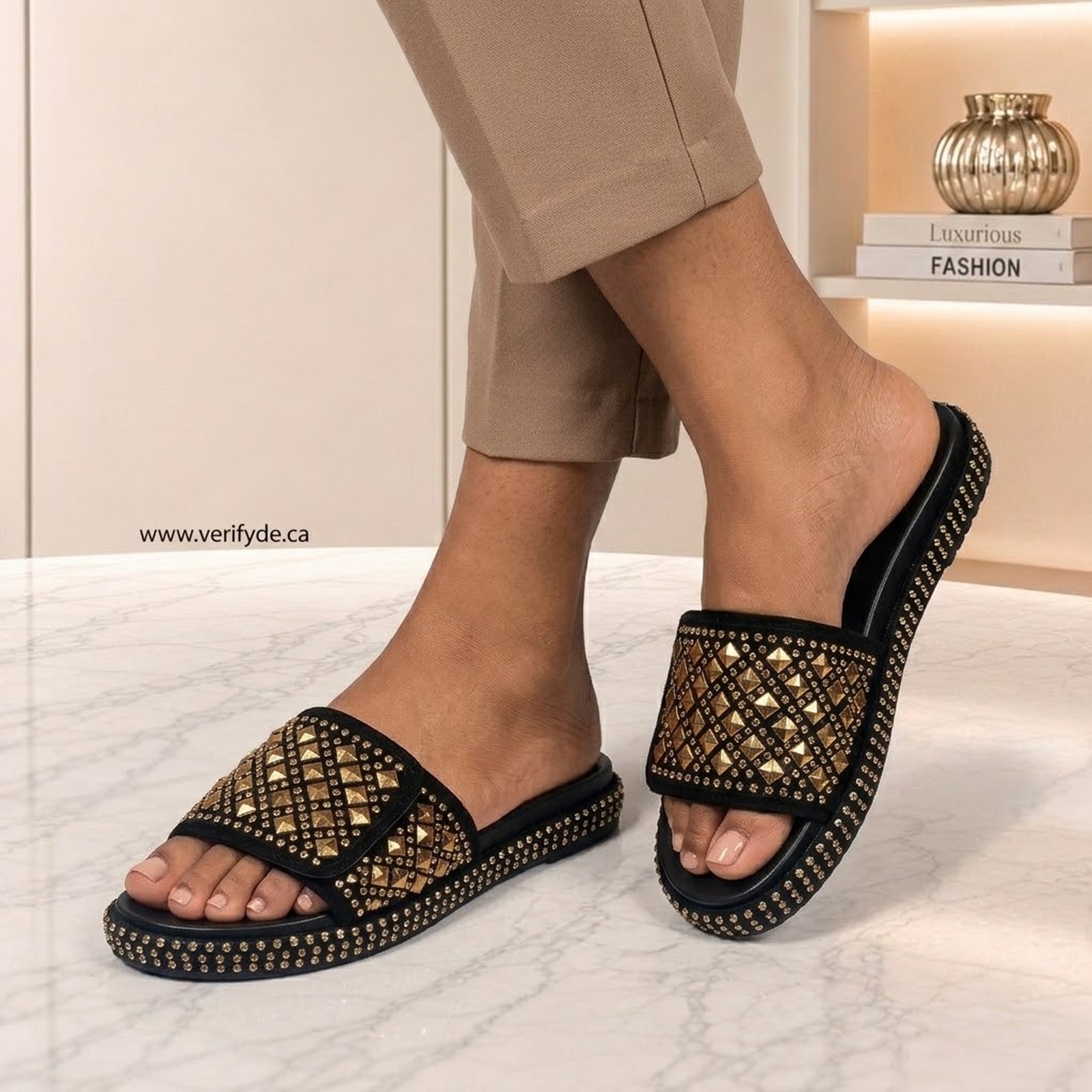 Fashion Ladies Beautiful Slippers (ME)